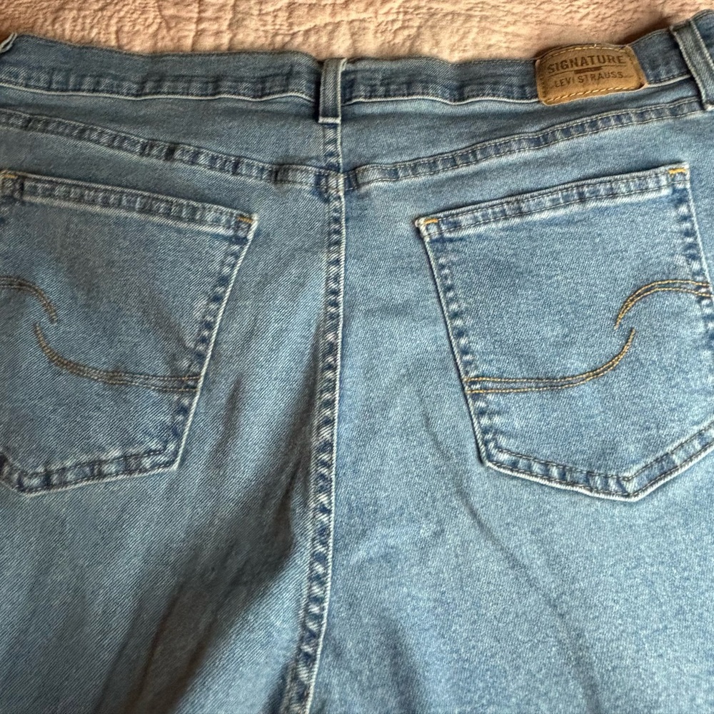 Signature by Levi Strauss Light Blue Denim Jeans